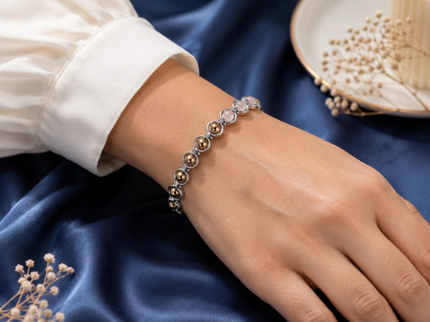Love Magnet Link Bracelet - Aditya Kundali